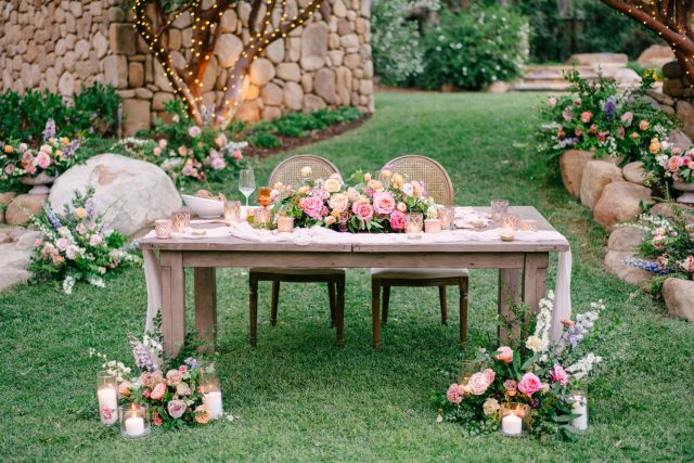 Emily Jason Sweetheart Table Full