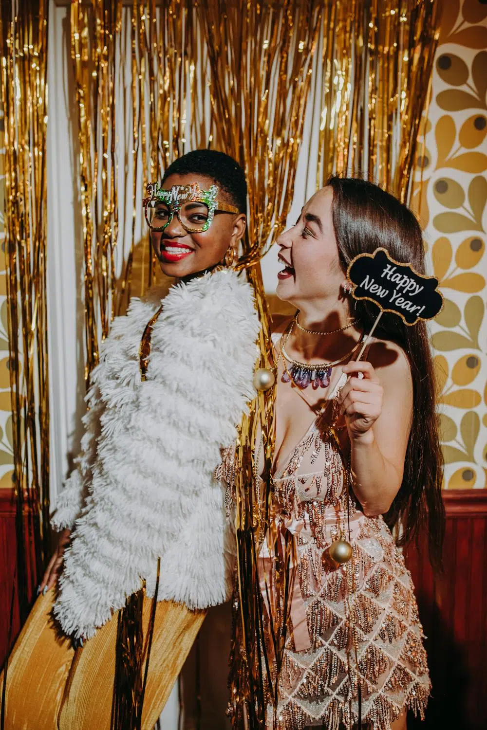 Choosing and Crafting Unique Festive Photo Booth Props