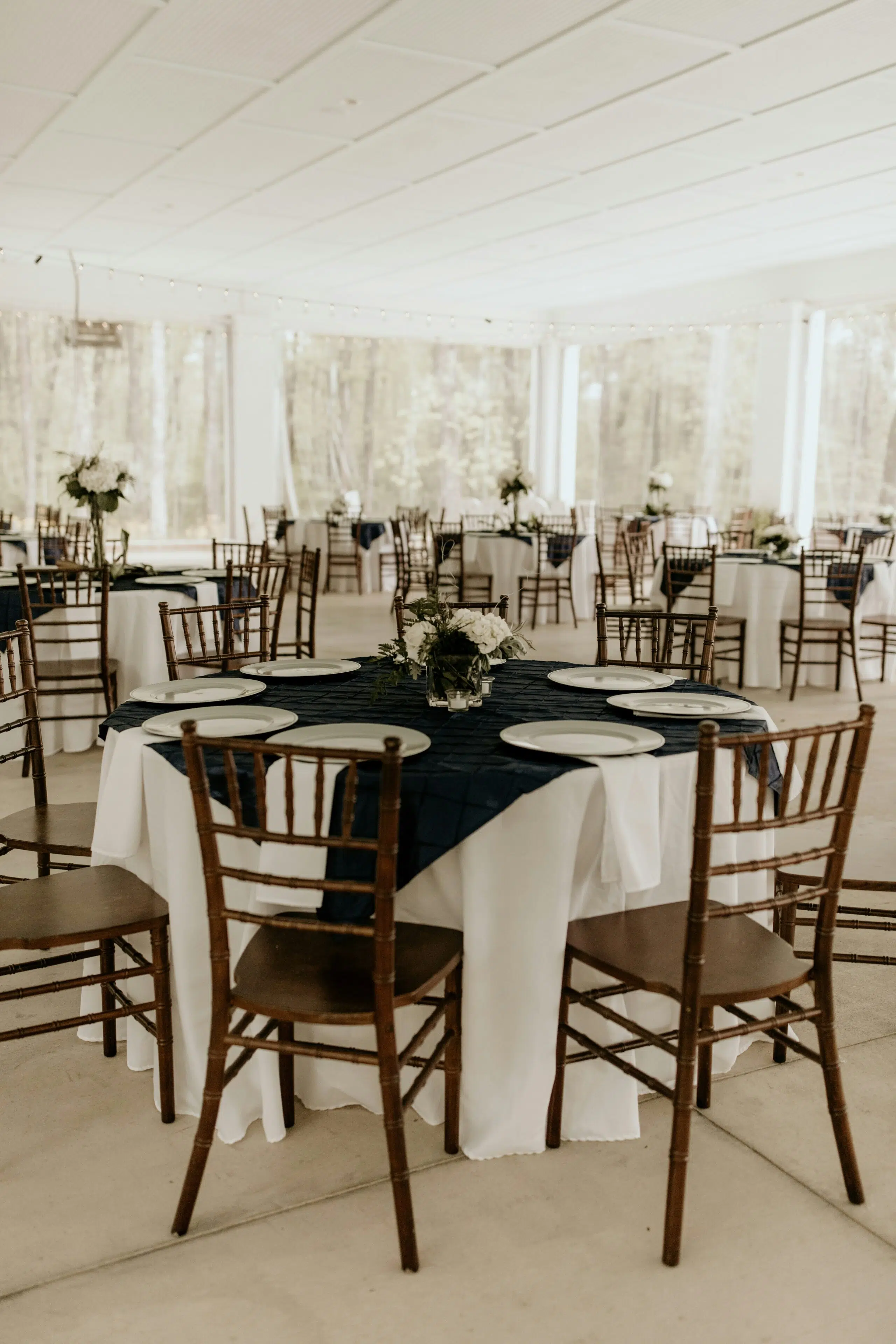 indoor wedding table linens