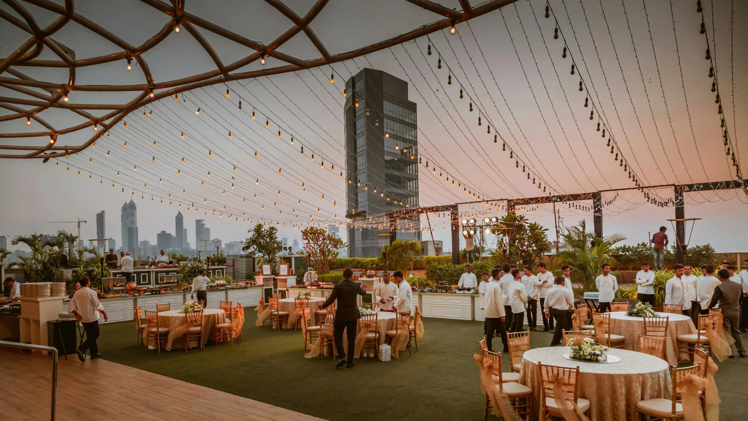 round tables for wedding event