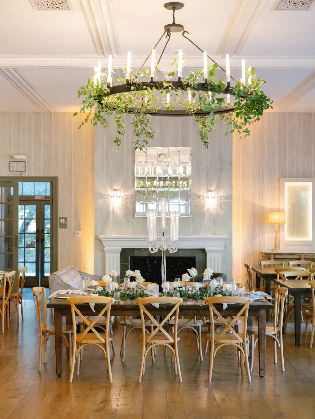 event decor renting vs diy