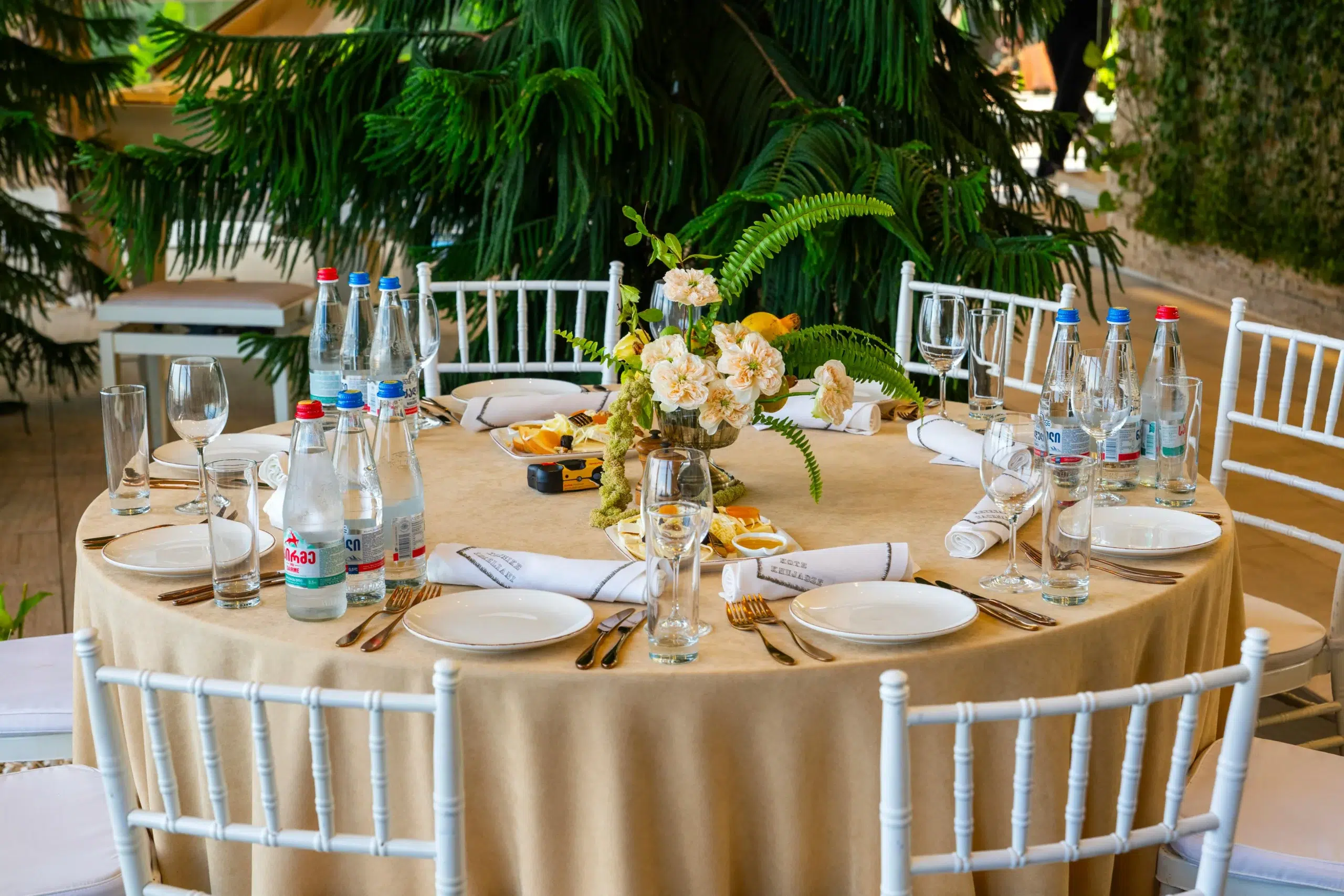 lightweight event furniture