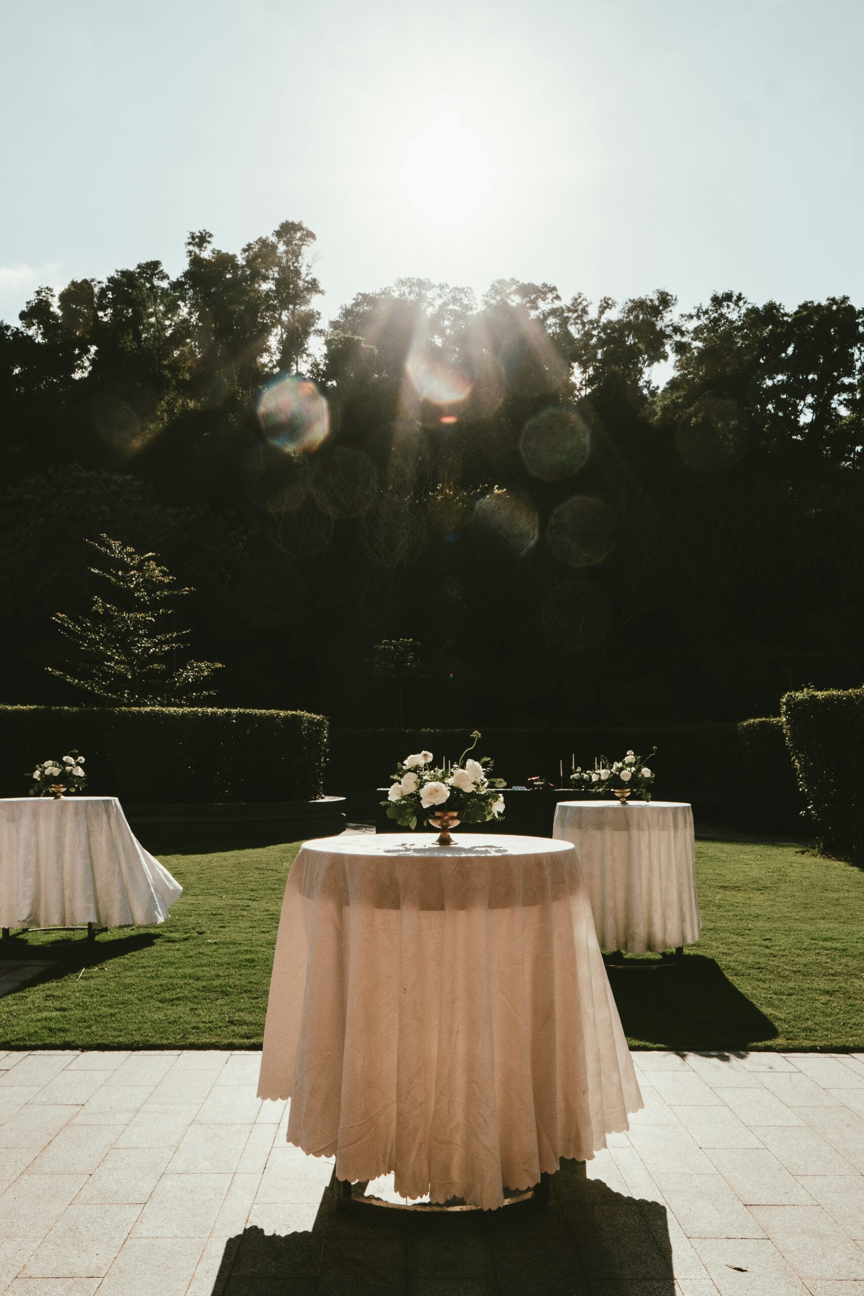 wedding outdoors tables