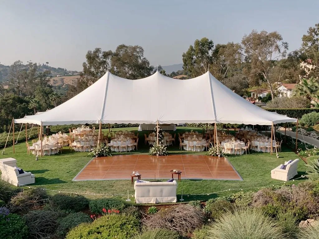 Planning a Tent for an Outdoor Fall Wedding